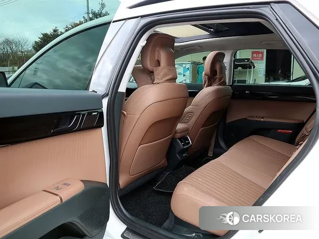 Hyundai Grandeur (GN7) id 3236181 из Кореи 7