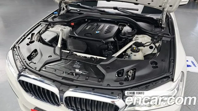 BMW 5 Series (G30) id 2686444 из Кореи 7