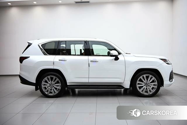 Lexus LX id 4262499 из Китая 7