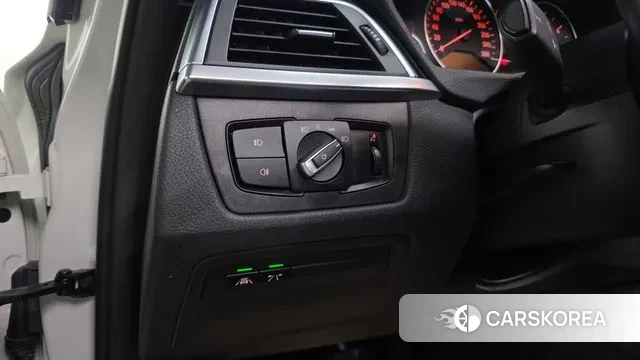 BMW 3 Series (F30) id 3494836 из Кореи 7