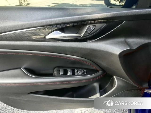 Buick Regal id 4211199 из Китая 7