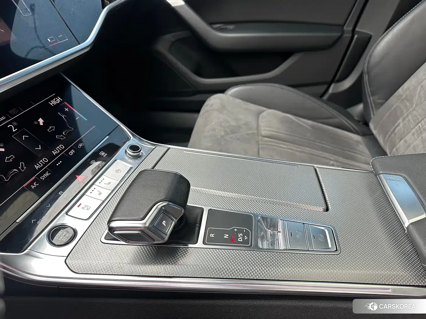 Audi A6L id 4601752 из Китая 7