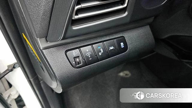 Hyundai The New Avante AD id 4318126 из Кореи 7