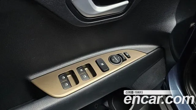 Kia Stonic id 2956805 из Кореи 7