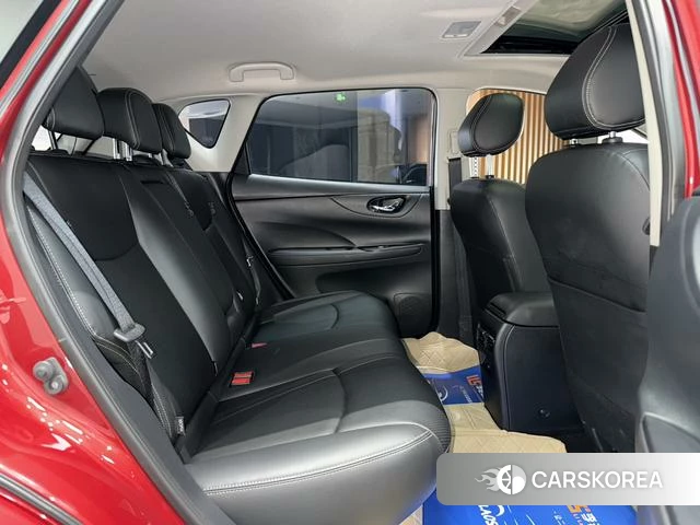 Nissan TIIDA id 4393806 из Китая 7