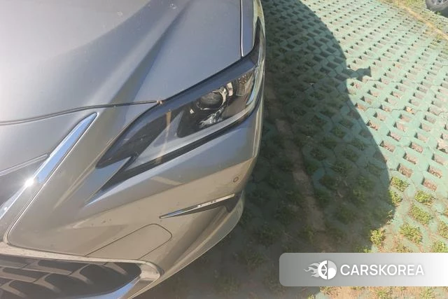 Lexus ES id 4314598 из Китая 7
