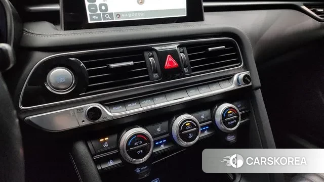 Genesis G70 id 3464663 из Кореи 7