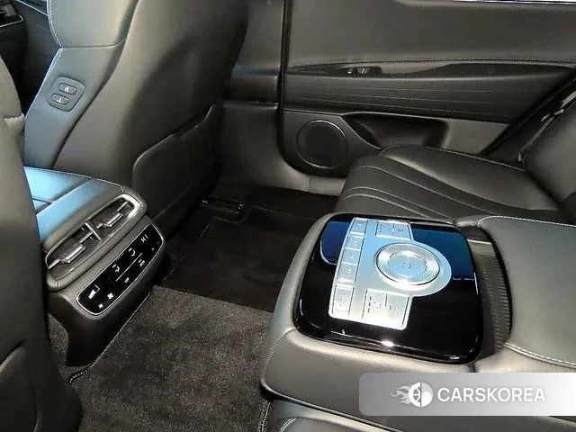 Genesis G80 (RG3) id 3666340 из Кореи 7