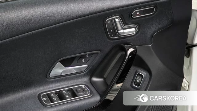 Mercedes-Benz A-Class W177 id 4794210 из Кореи 7