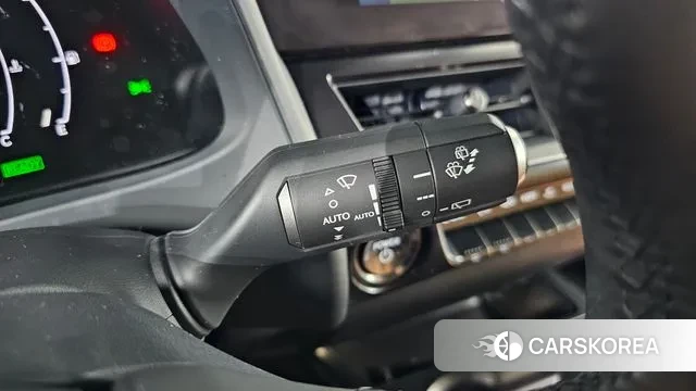 Lexus UX300h id 3512193 из Кореи 7