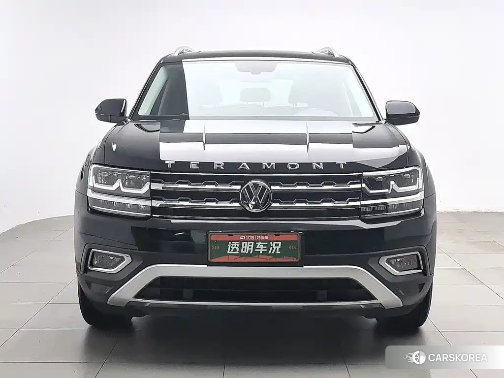 Volkswagen Touareg id 4599566 из Китая 7