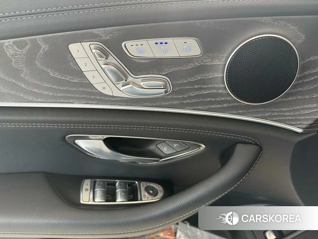 Mercedes-Benz E-class PHEV id 4301181 из Китая 7