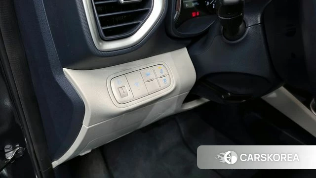 Hyundai Venue id 3791946 из Кореи 7