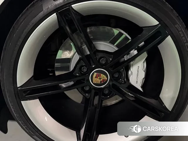 Porsche Taycan id 3660319 из Кореи 7