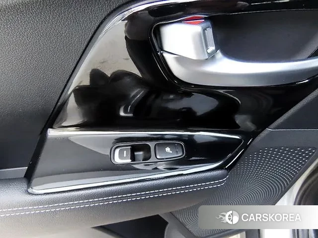 Kia Niro EV id 3367242 из Кореи 7