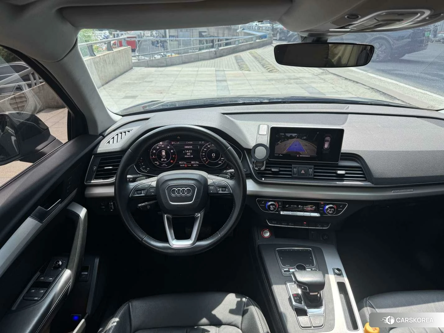Audi Q5L id 4419060 из Китая 7