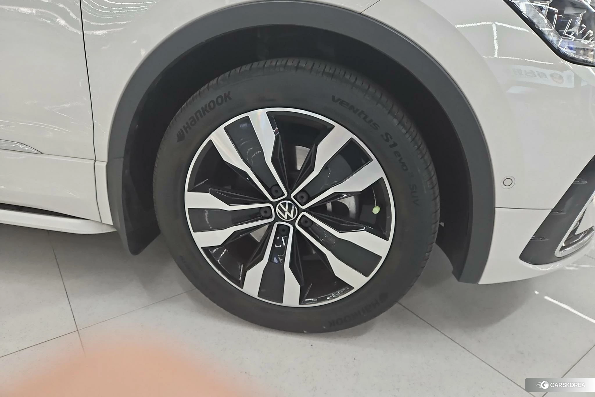 Volkswagen Tiguan L id 4473736 из Китая 7