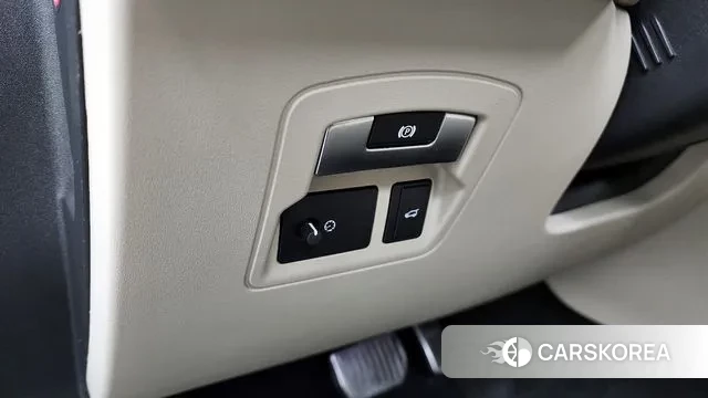 Land Rover Range Rover Velar id 3423080 из Кореи 7