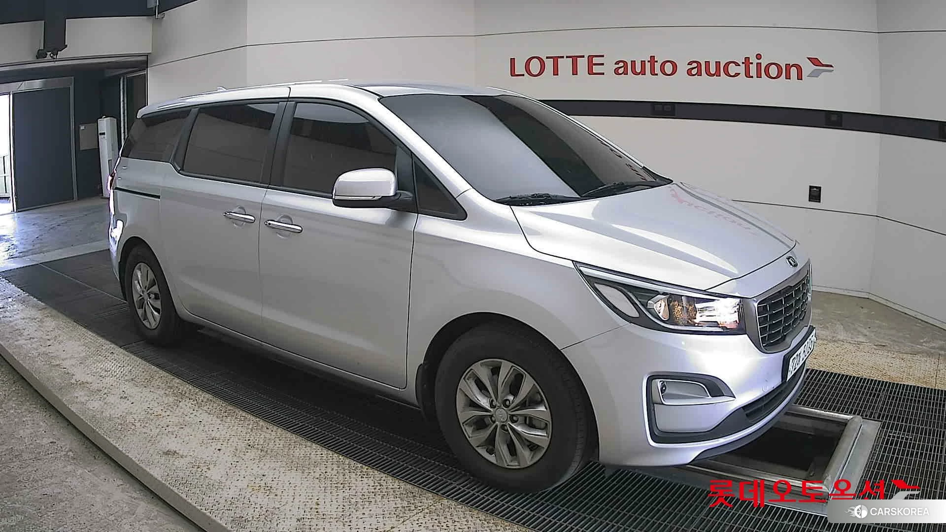 Kia Carnival id 4296870 из Кореи 7