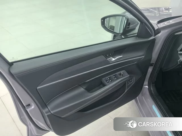 Volkswagen Passat id 4258319 из Китая 7