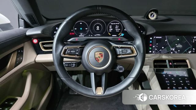 Porsche Taycan id 4201087 из Кореи 7