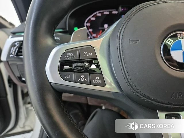 BMW 5 Series (G30) id 4354900 из Кореи 7