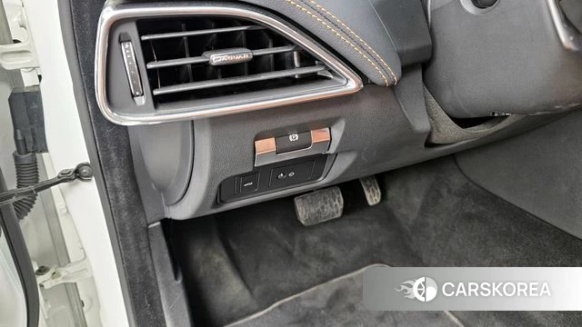 Jaguar XE id 4310122 из Кореи 7