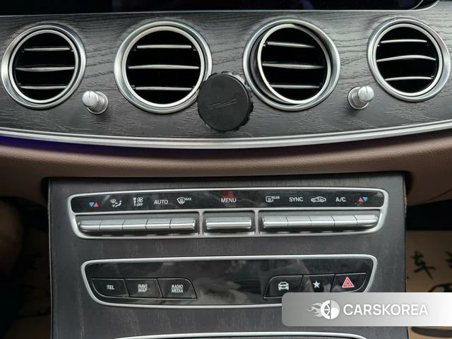 Mercedes-Benz E-class id 4300425 из Китая 7