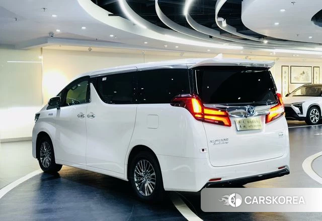 Toyota Elfa id 4358889 из Китая 7
