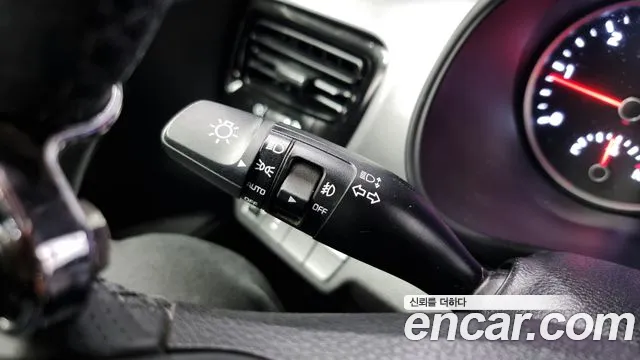 Kia Stonic id 2539800 из Кореи 7