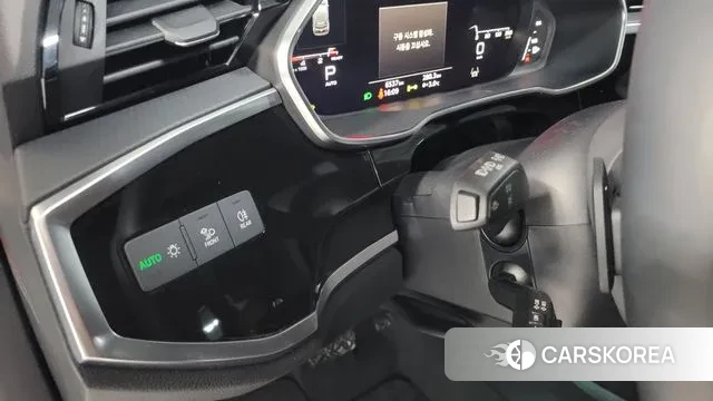 Audi Q3 (F3) id 3658794 из Кореи 7