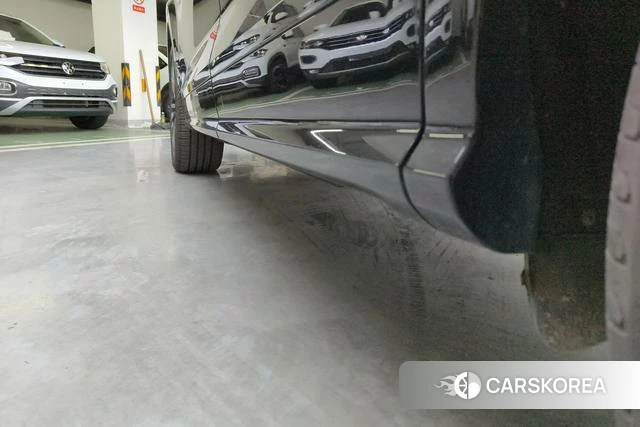 Audi Q5L id 4212242 из Китая 7