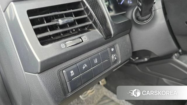 Ssangyong The New Rexton Sports Cannes id 4580443 из Кореи 7