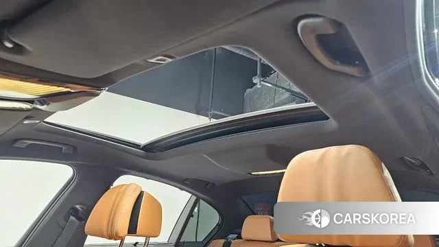 BMW 5 Series (G30) id 3610667 из Кореи 7