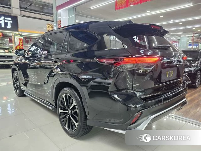 Toyota Crown Lufang id 4321177 из Китая 7