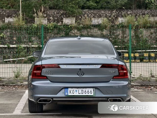 Volvo S90 PHEV id 4212918 из Китая 7