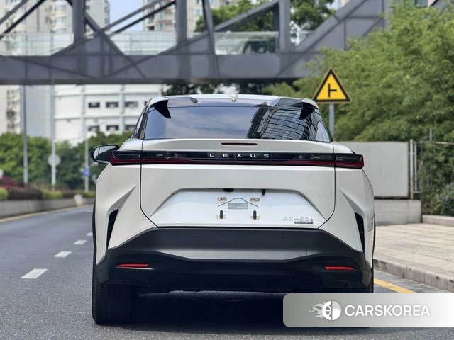 Lexus RZ id 4298350 из Китая 7