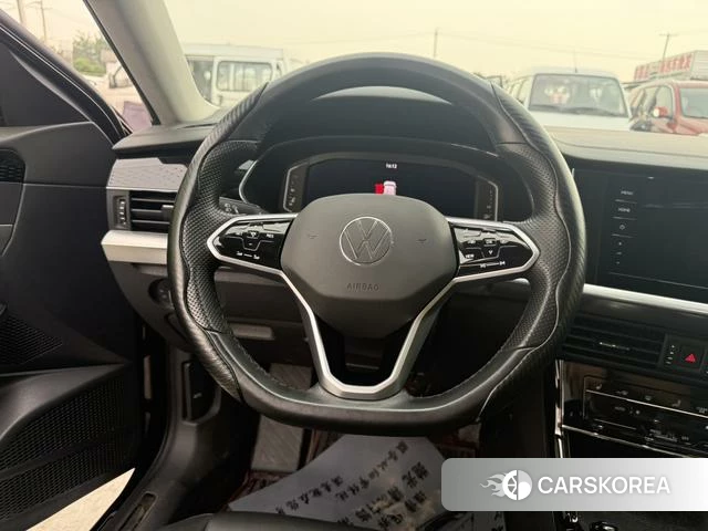 Volkswagen Passat id 4278427 из Китая 7