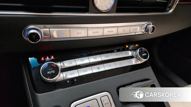 Genesis G90 id 4324799 из Кореи 7
