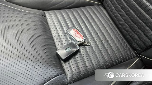 Land Rover Discovery 5 id 4471619 из Кореи 7