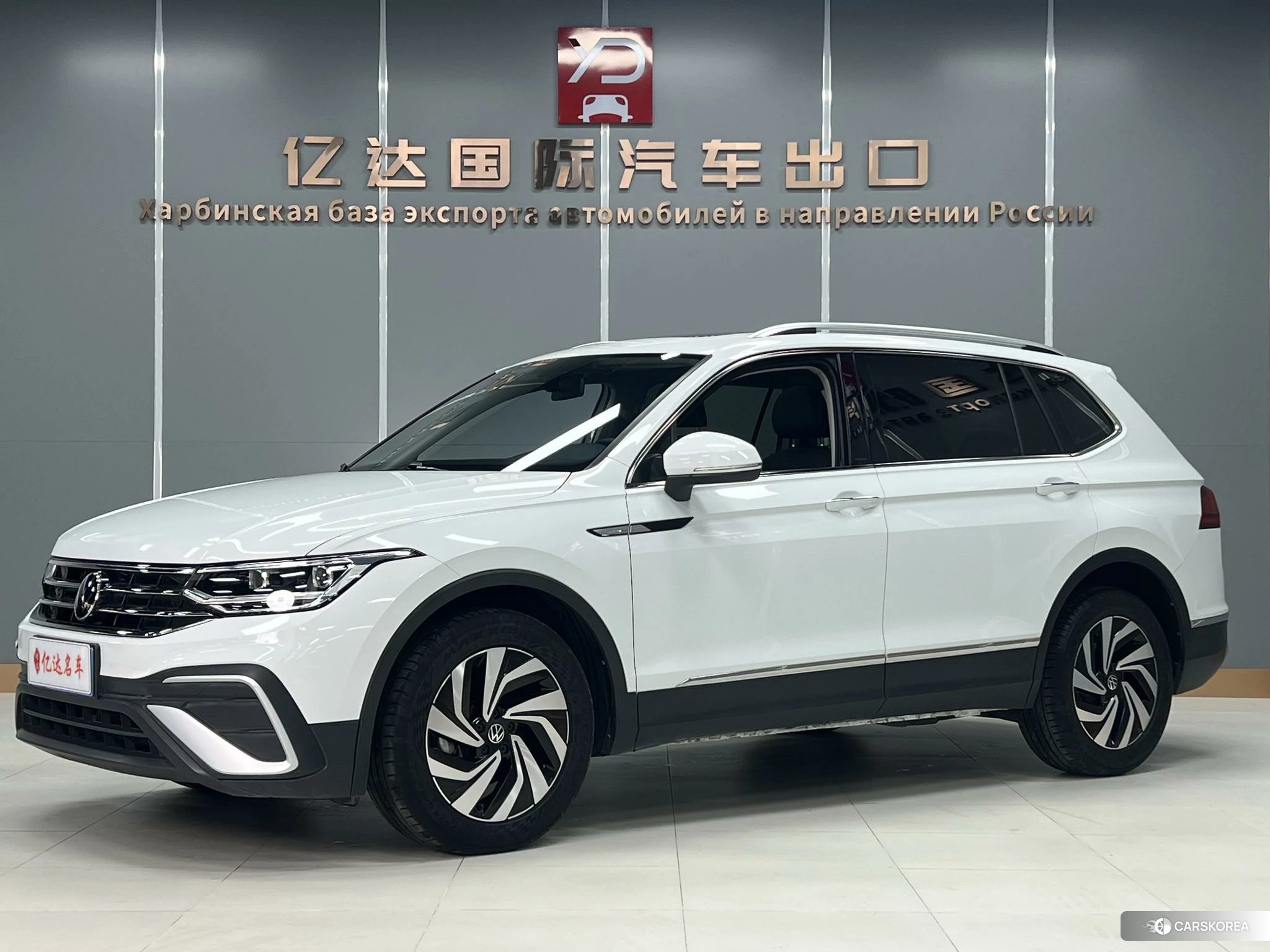 Volkswagen Tiguan L id 4473642 из Китая 7