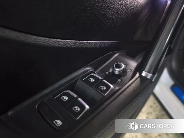 Audi Q2L id 4263300 из Китая 7