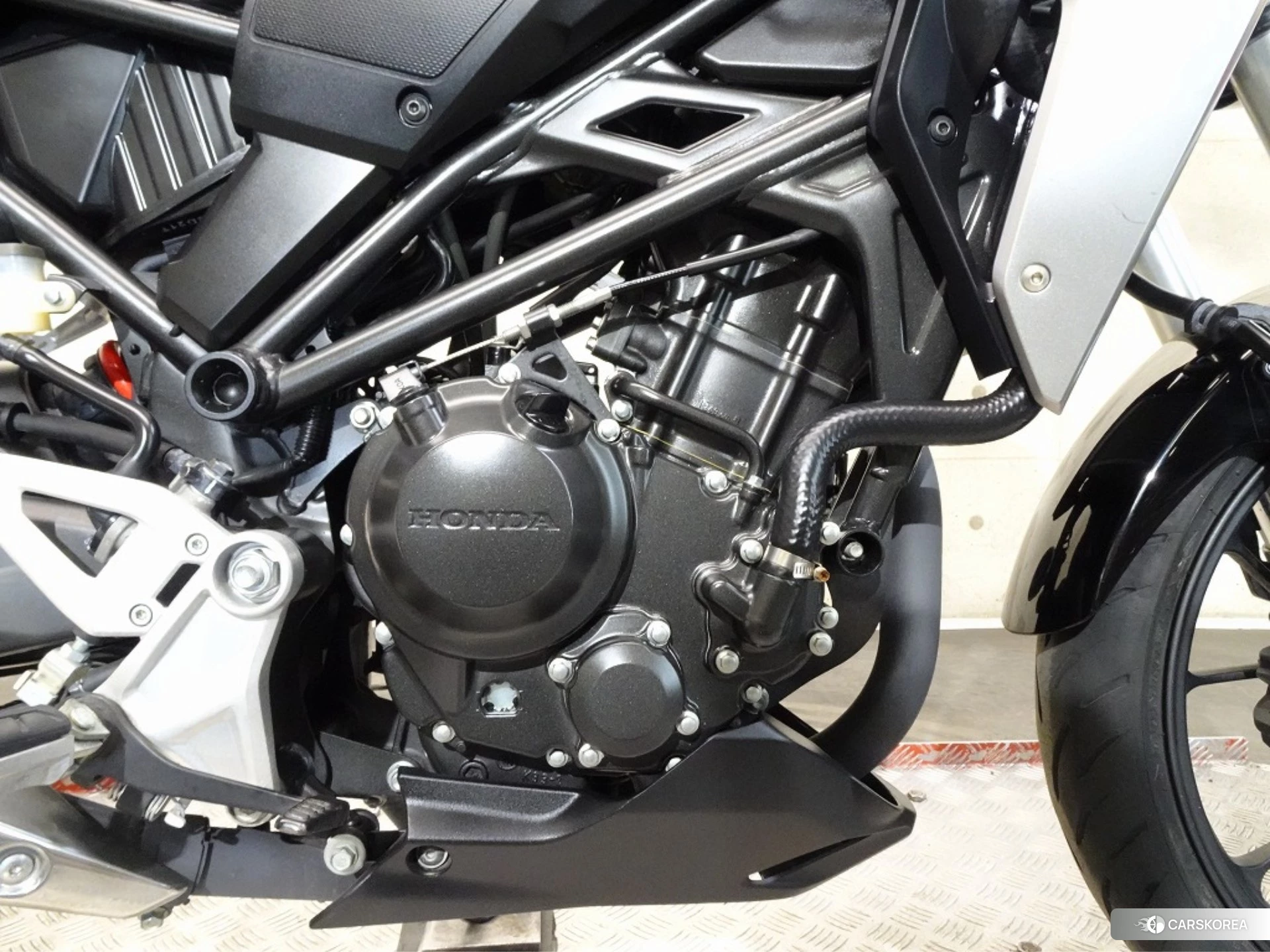 Проданный Honda CB250R id 4184912 из Японии, фото 7