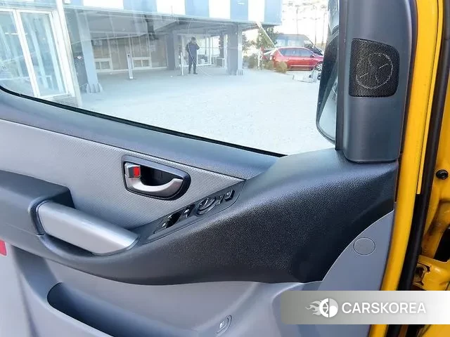 Hyundai The New Grand Starex id 3552858 из Кореи 7