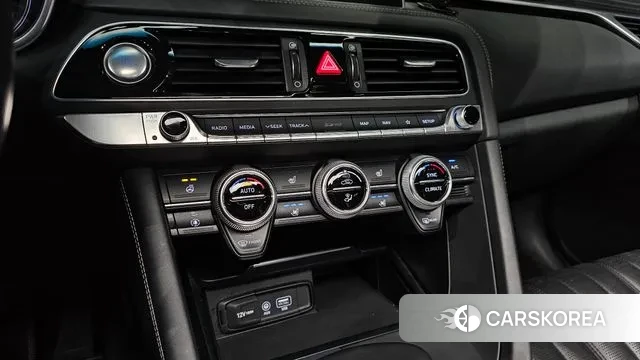 Genesis G70 id 3449565 из Кореи 7