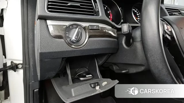 Volkswagen The New Passat id 3489754 из Кореи 7