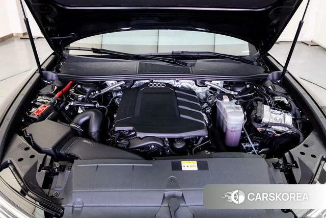Audi A6L id 4210302 из Китая 7
