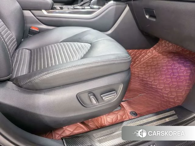 Toyota Crown Lufang id 4260985 из Китая 7
