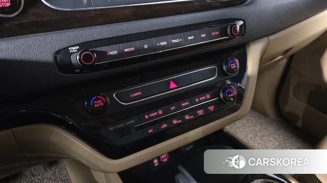 Kia The New Carnival id 3429048 из Кореи 7