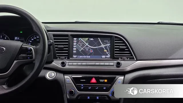 Hyundai Avante AD id 3742952 из Кореи 7